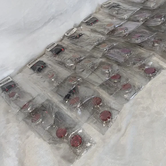 Lot of 40 Paparazzi Twinkly Treasury Red Necklace & Earring sets new in packages - Picture 2 of 11